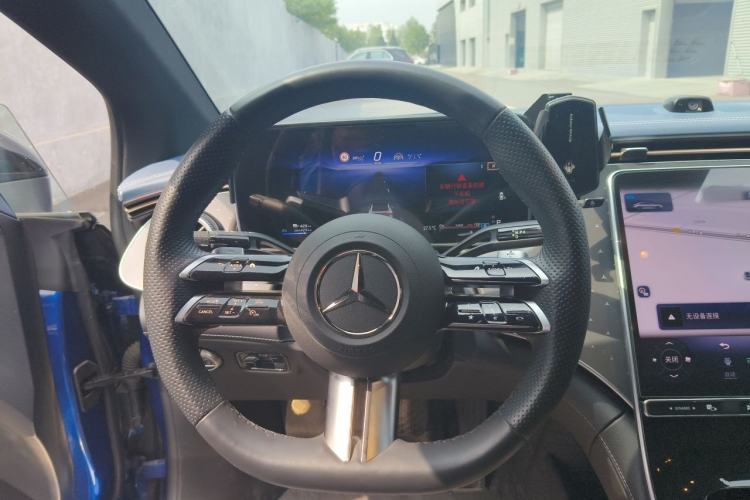 Used Mercedes-Benz EQE 2022 350 First Edition Special Version Steering Wheel