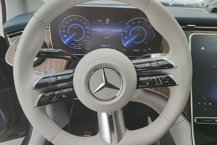 Used Mercedes-Benz EQE 2022 350 Pioneer Edition Steering Wheel