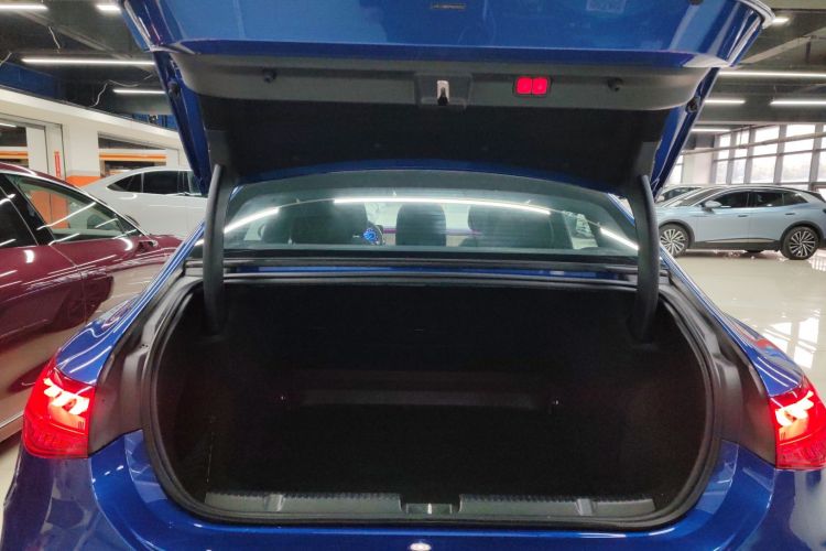 Used Mercedes-Benz EQE 2022 350 Pioneer Edition Trunk