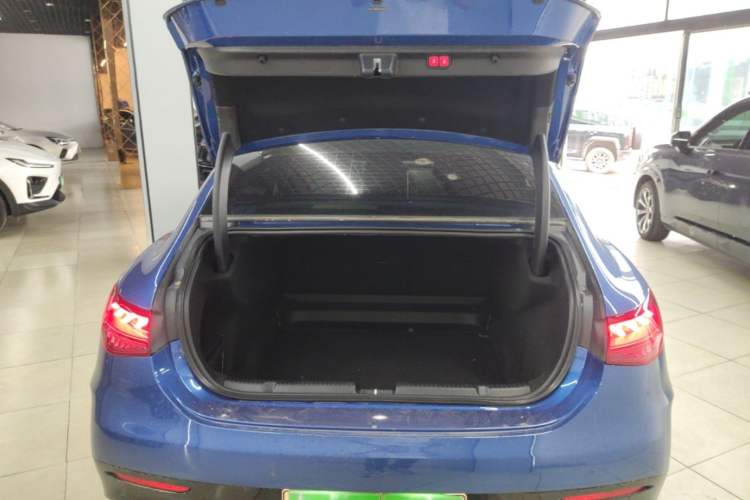 Used Mercedes-Benz EQE 2022 350 Pioneer Edition Trunk