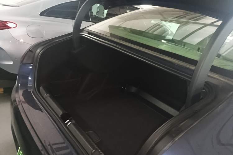 Used Mercedes-Benz EQE 2022 350 First Edition Special Version Trunk