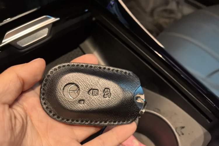 Used Mercedes-Benz EQE 2022 350 Luxury Edition Vehicle Key