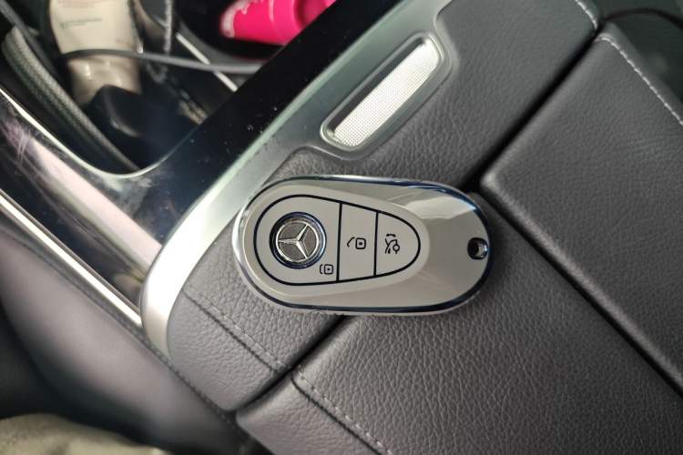 Used Mercedes-Benz EQE 2022 350 First Edition Special Version Vehicle Key