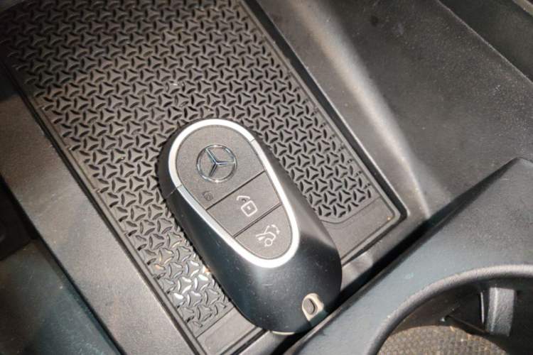 Used Mercedes-Benz EQE 2022 350 Pioneer Edition Vehicle Key