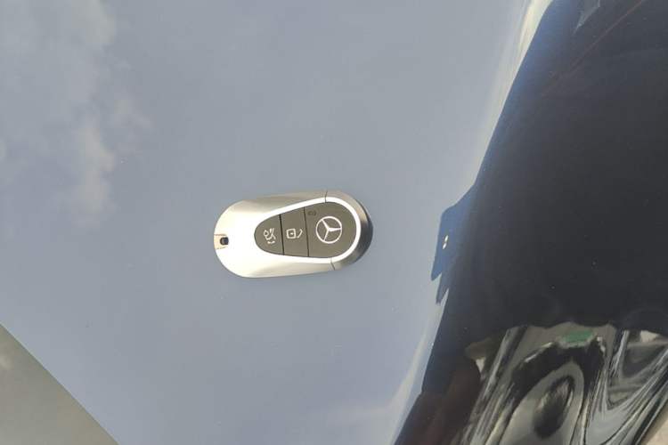 Used Mercedes-Benz EQE 2022 350 Pioneer Edition Vehicle Key