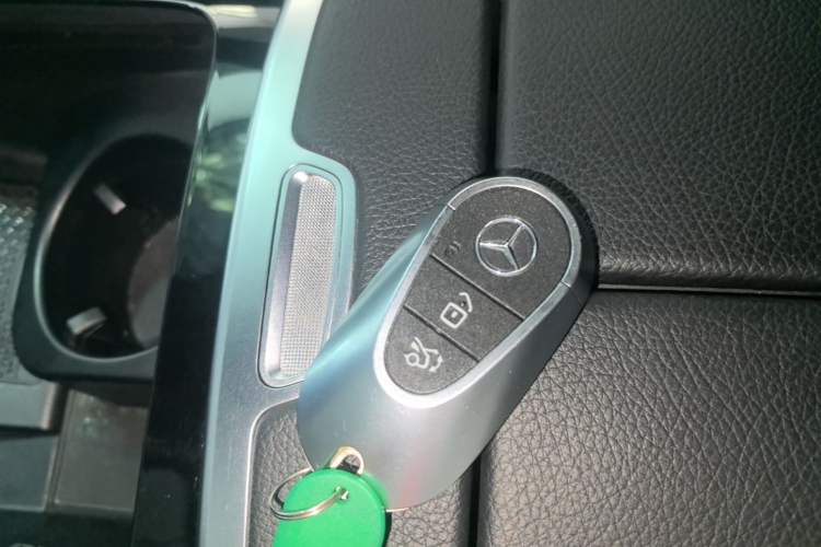 Used Mercedes-Benz EQE 2022 350 Luxury Edition Vehicle Key