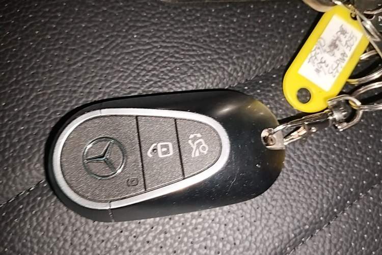 Used Mercedes-Benz EQE 2022 350 Luxury Edition Vehicle Key