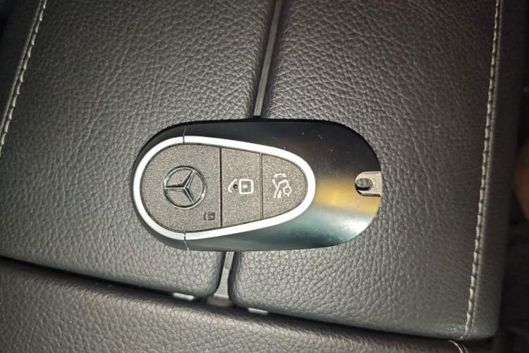 Used Mercedes-Benz EQE 2022 350 Luxury Edition Vehicle Key