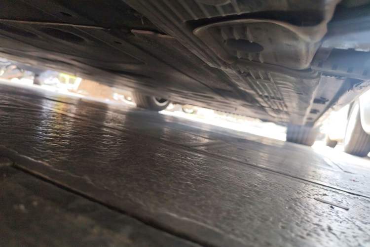 Used Mercedes-Benz EQE 2022 350 Luxury Edition Chassis Rear Right
