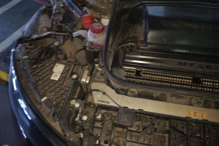 Used Mercedes-Benz EQE 2022 350 Pioneer Edition Engine Bay Right