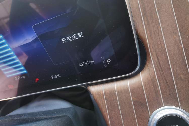 Used Mercedes-Benz EQE 2022 350 Pioneer Edition Odometer Close Up
