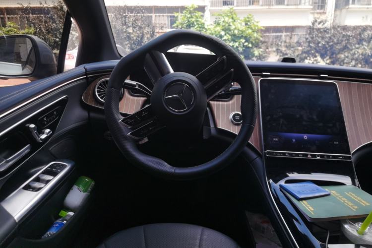 Used Mercedes-Benz EQE 2022 350 Pioneer Edition Steering Wheel
