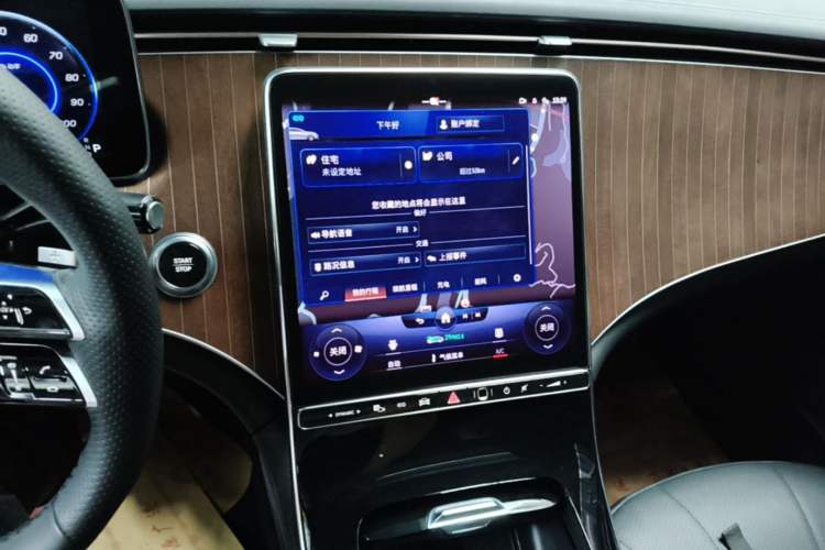 Used Mercedes-Benz EQE 2022 350 Luxury Edition Audio And AC Panel