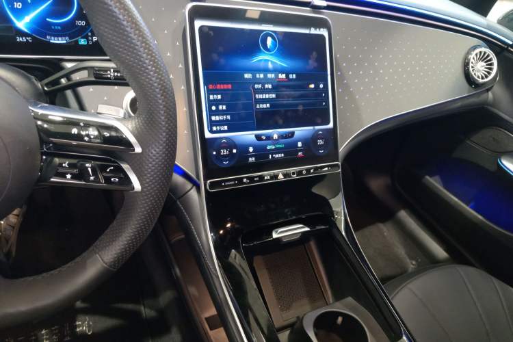 Used Mercedes-Benz EQE 2022 350 First Edition Special Version Audio And AC Panel
