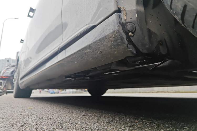 Used Mercedes-Benz EQE 2022 350 First Edition Special Version Chassis Front Right