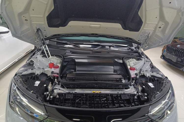 Used Mercedes-Benz EQE 2022 350 Pioneer Edition Engine Bay