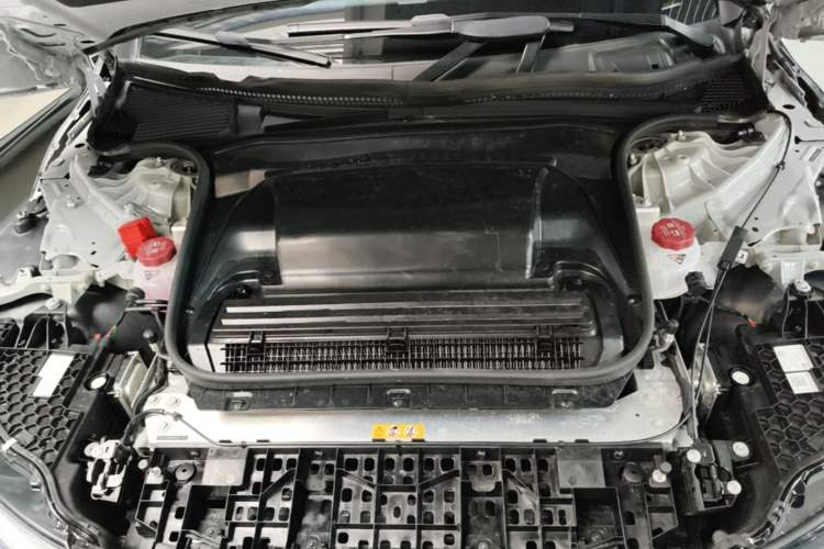 Used Mercedes-Benz EQE 2022 350 Luxury Edition Engine Bay