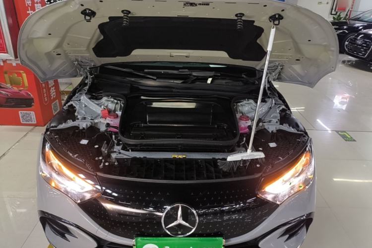 Used Mercedes-Benz EQE 2022 350 Luxury Edition Engine Bay