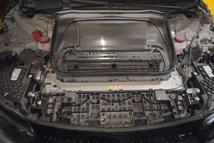 Used Mercedes-Benz EQE 2022 350 Luxury Edition Engine Bay