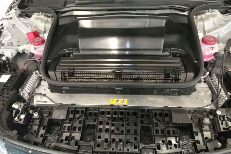 Used Mercedes-Benz EQE 2022 350 First Edition Special Version Engine Bay
