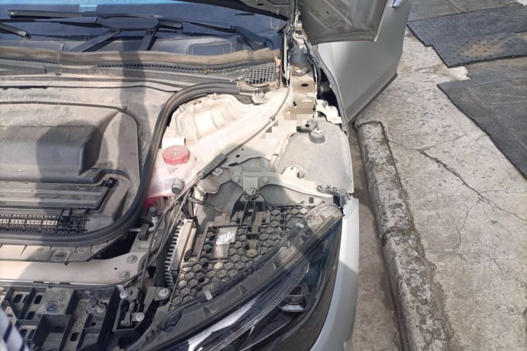 Used Mercedes-Benz EQE 2022 350 First Edition Special Version Engine Bay Left