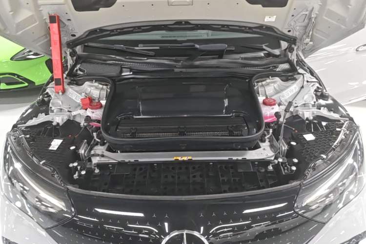 Used Mercedes-Benz EQE 2022 350 Luxury Edition Engine Bay