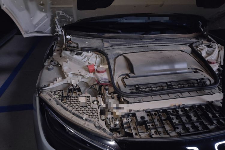 Used Mercedes-Benz EQE 2022 350 Luxury Edition Engine Bay Right