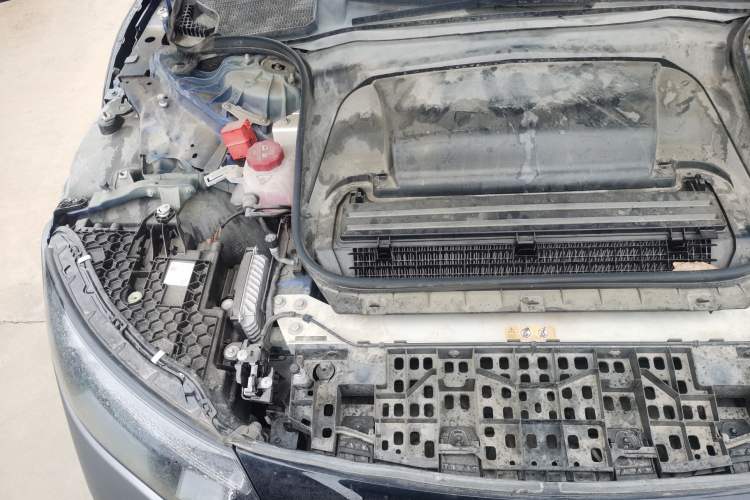Used Mercedes-Benz EQE 2022 350 First Edition Special Version Engine Bay Right