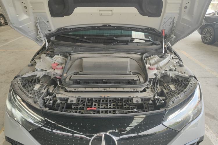 Used Mercedes-Benz EQE 2022 350 Luxury Edition Engine Bay