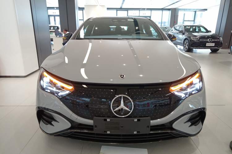 Used Mercedes-Benz EQE 2022 350 First Edition Special Version Exterior 1