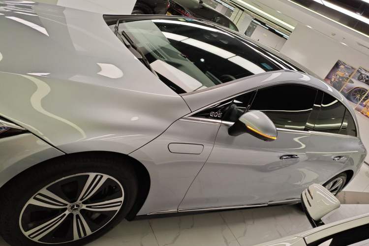 Used Mercedes-Benz EQE 2022 350 Luxury Edition Exterior 3