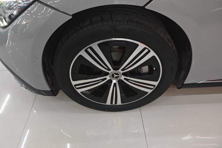 Used Mercedes-Benz EQE 2022 350 Luxury Edition Exterior 4