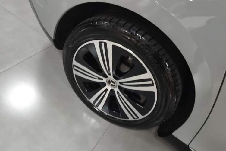 Used Mercedes-Benz EQE 2022 350 Luxury Edition Exterior 5