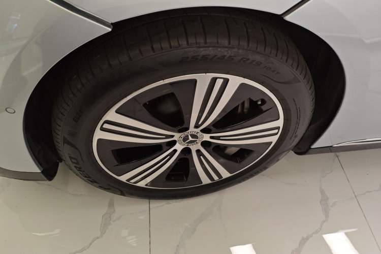 Used Mercedes-Benz EQE 2022 350 Luxury Edition Exterior 7