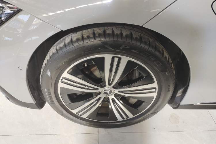 Used Mercedes-Benz EQE 2022 350 Luxury Edition Exterior 7
