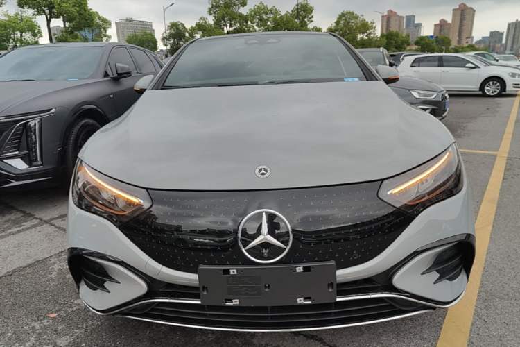 Used Mercedes-Benz EQE 2022 350 Luxury Edition Front