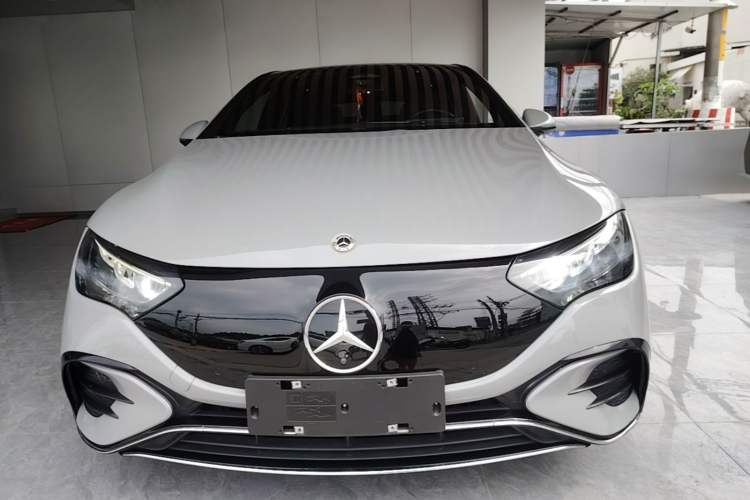 Used Mercedes-Benz EQE 2022 350 Pioneer Edition Front