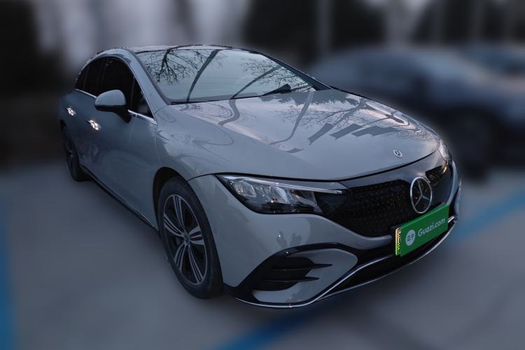 Used Mercedes-Benz EQE 2022 350 Luxury Edition Front Right 45 Deg