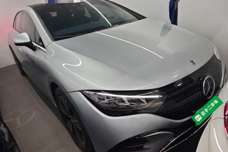 Used Mercedes-Benz EQE 2022 350 Luxury Edition Front Right 45 Deg