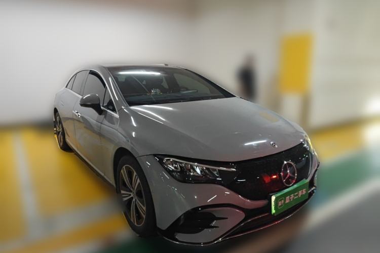 Used Mercedes-Benz EQE 2022 350 Luxury Edition Front Right 45 Deg