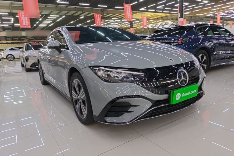 Used Mercedes-Benz EQE 2022 350 Luxury Edition Front Right 45 Deg
