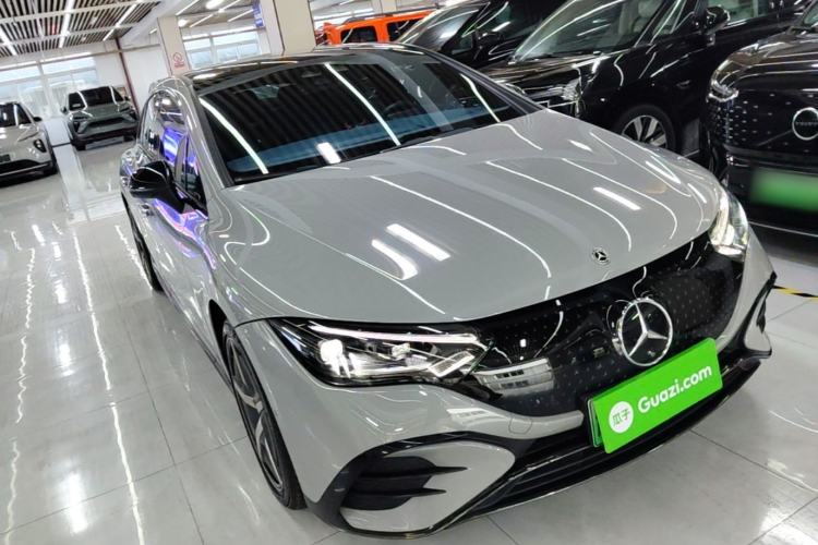 Used Mercedes-Benz EQE 2022 350 First Edition Special Version Front Right 45 Deg