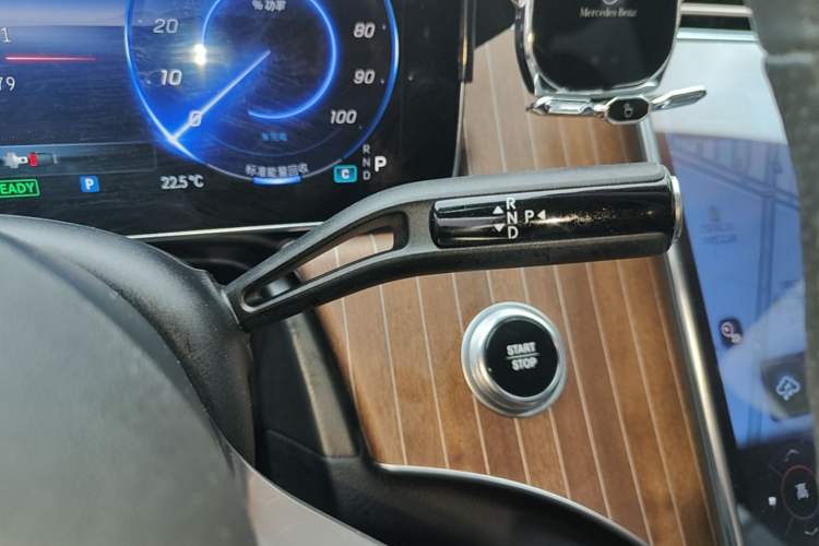 Used Mercedes-Benz EQE 2022 350 Luxury Edition Gear Lever