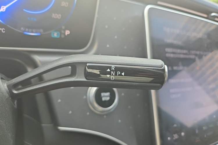 Used Mercedes-Benz EQE 2022 350 First Edition Special Version Gear Lever