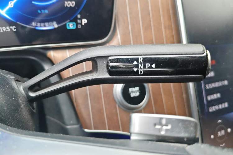 Used Mercedes-Benz EQE 2022 350 Pioneer Edition Gear Lever