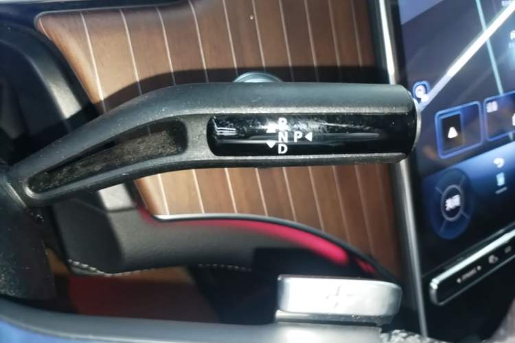 Used Mercedes-Benz EQE 2022 350 Luxury Edition Gear Lever
