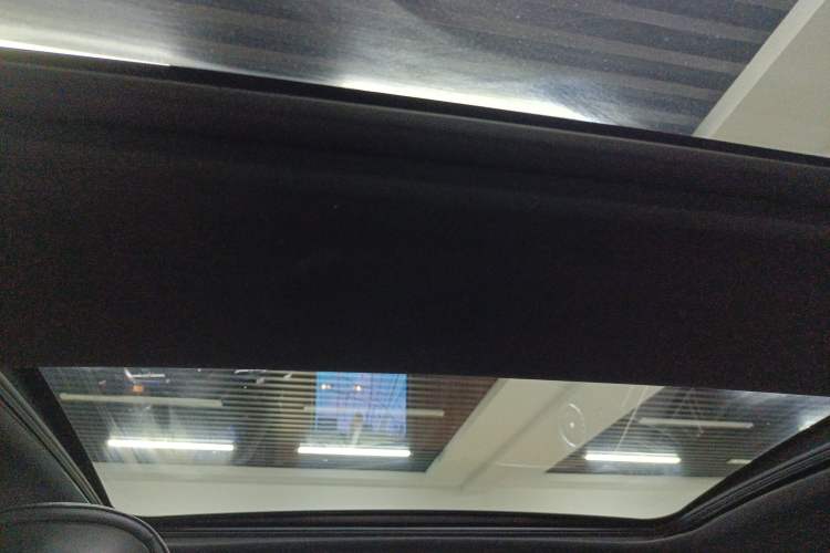 Used Mercedes-Benz EQE 2022 350 Pioneer Edition Headliner