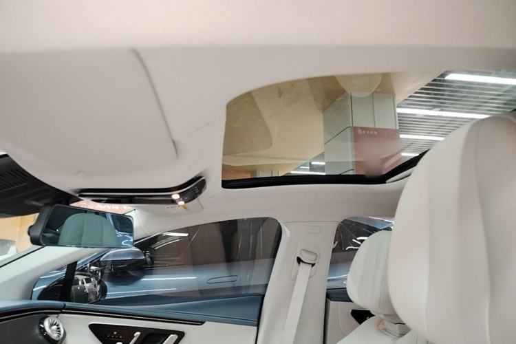 Used Mercedes-Benz EQE 2022 350 First Edition Special Version Headliner