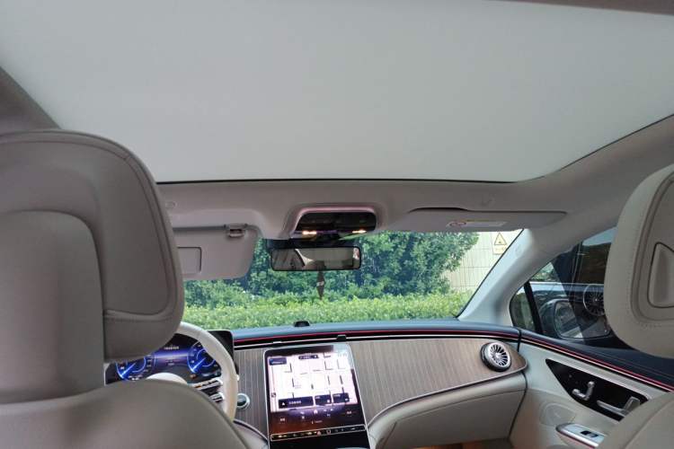 Used Mercedes-Benz EQE 2022 350 Pioneer Edition Headliner