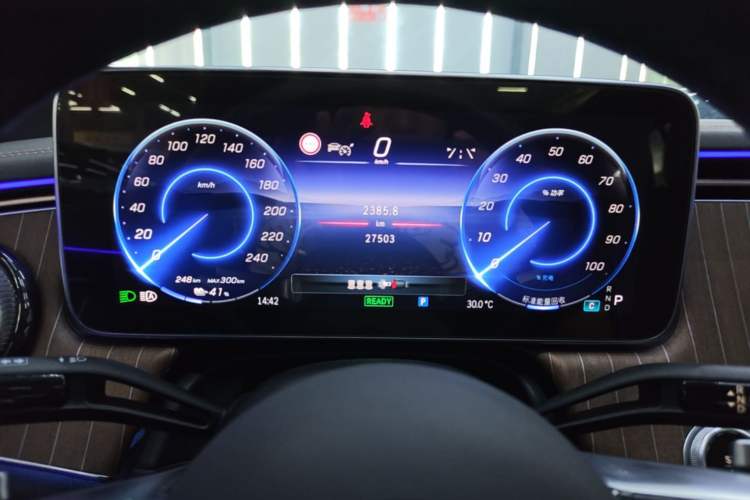 Used Mercedes-Benz EQE 2022 350 Luxury Edition Instrument Cluster